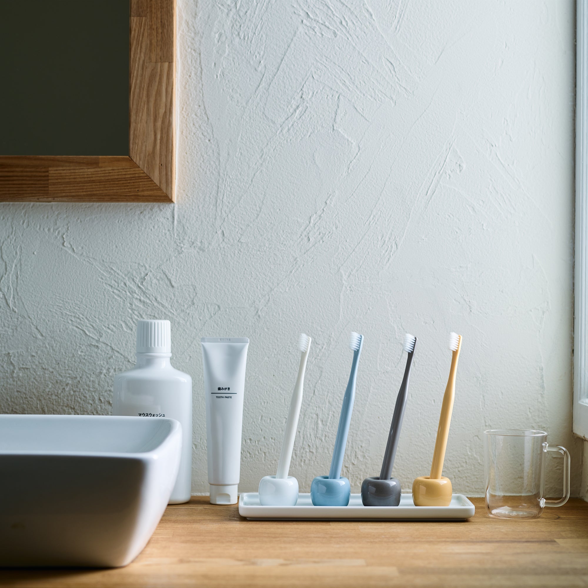 Porcelain Toothbrush Stand