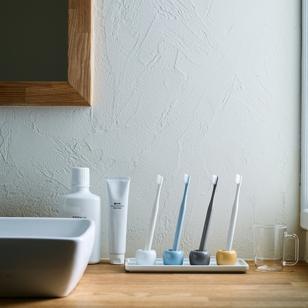 Porcelain Toothbrush Stand