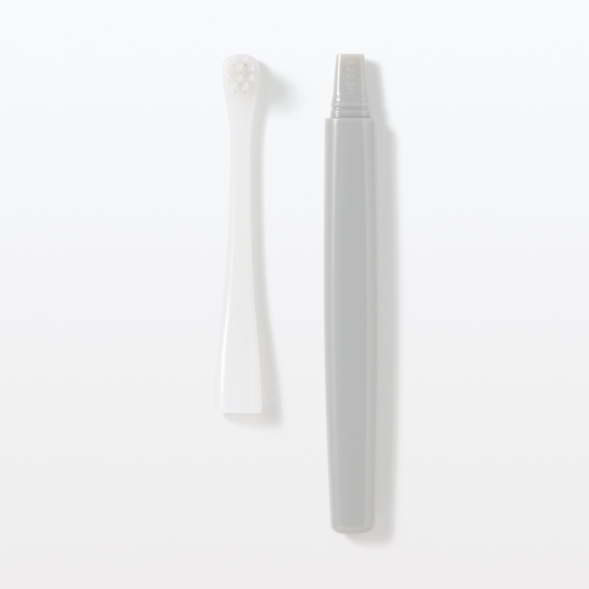 Replaceable Head Compact Medium Toothbrush - Gray