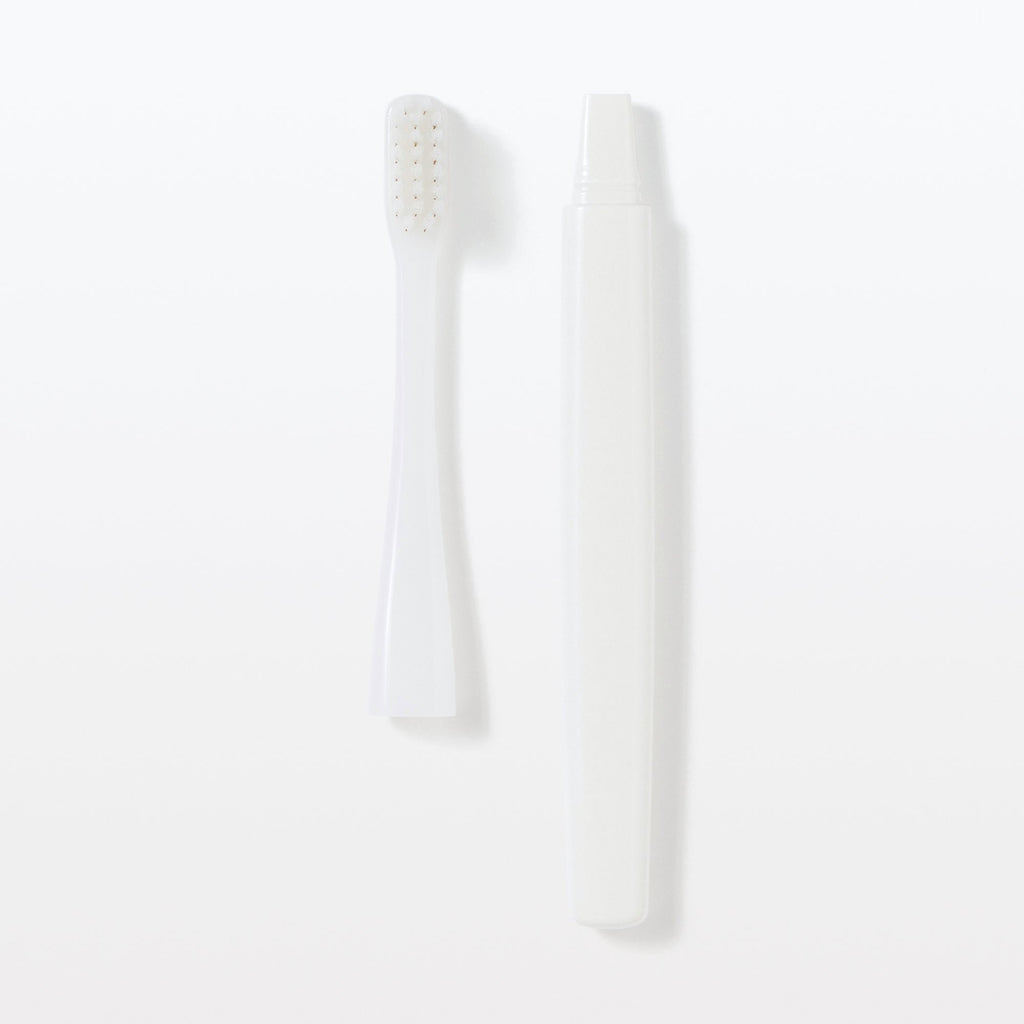 Replaceable Head Medium Toothbrush - White