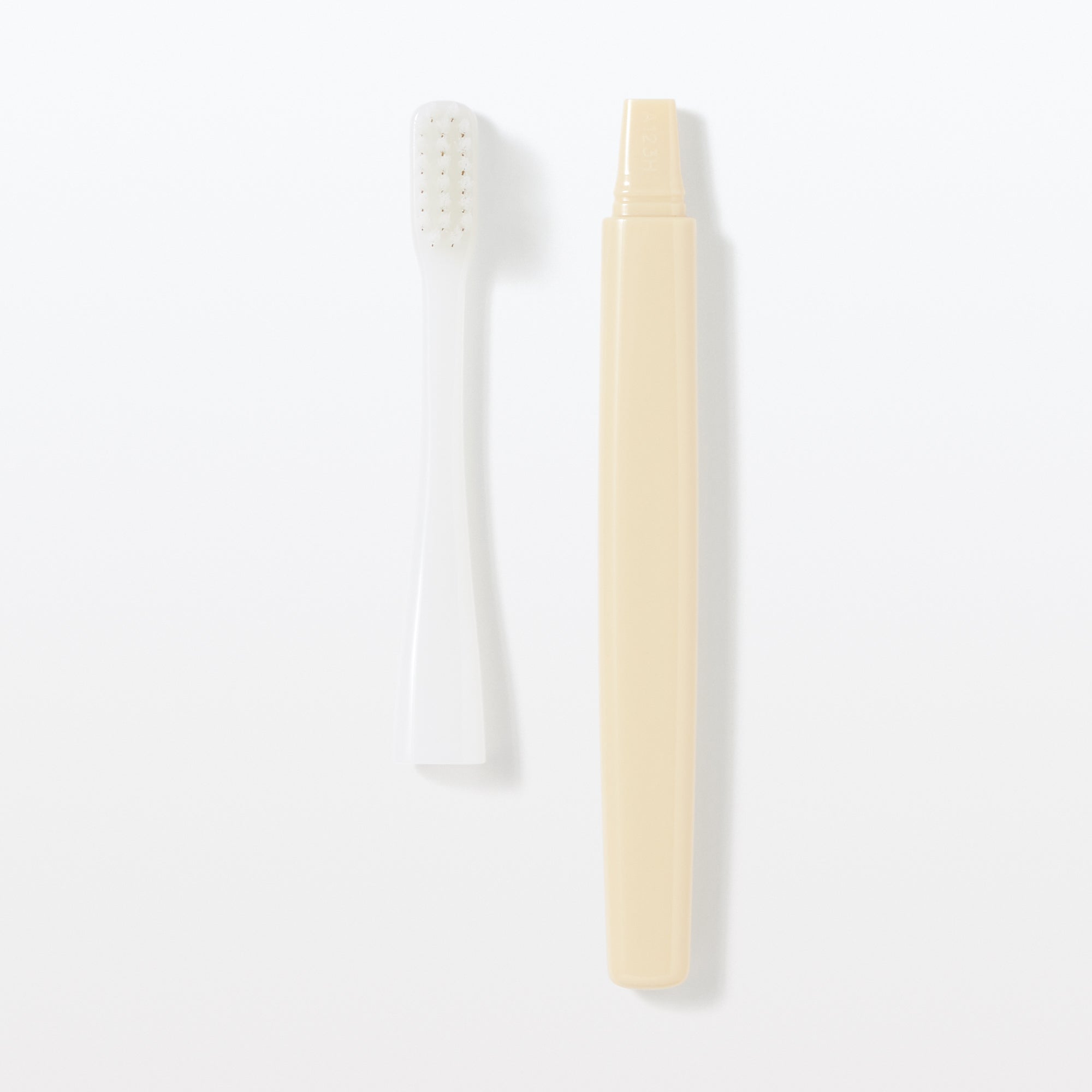 Replaceable Head Medium Toothbrush - Yellow