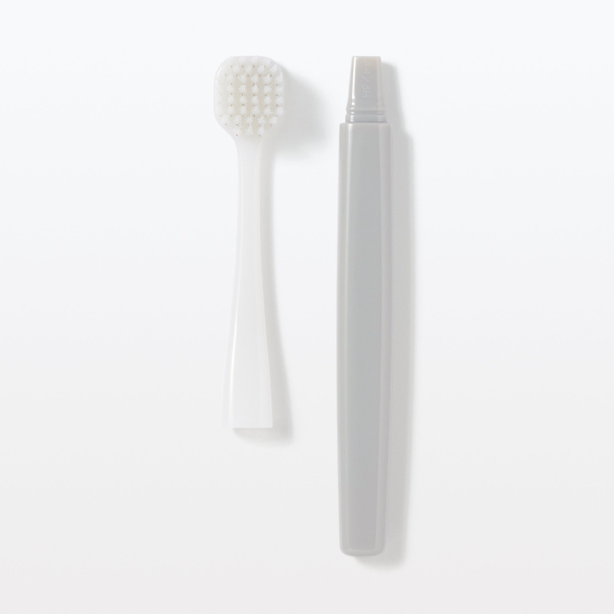 Replaceable Head Wide Medium Toothbrush - Gray