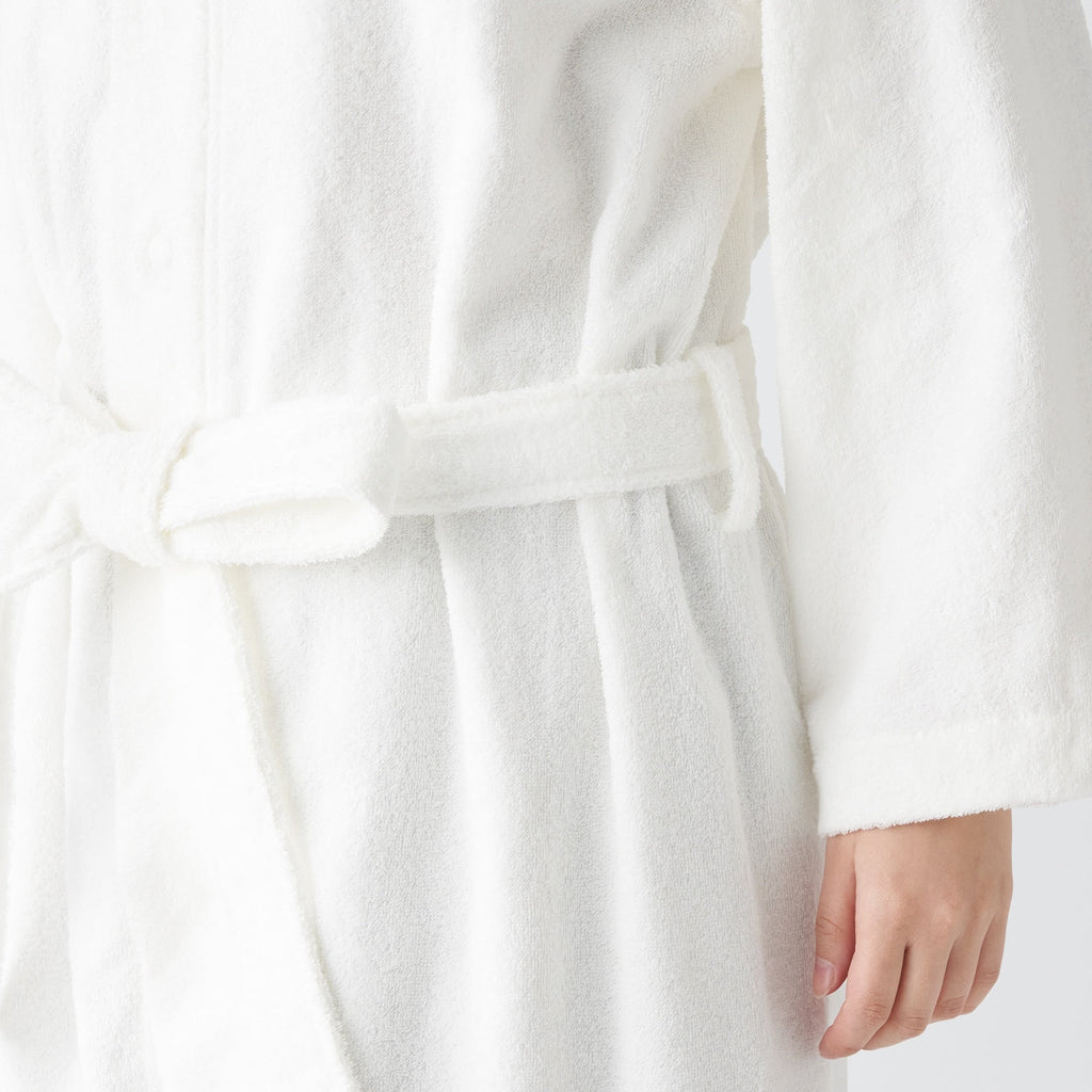 Side Seamless Pile Bathrobe