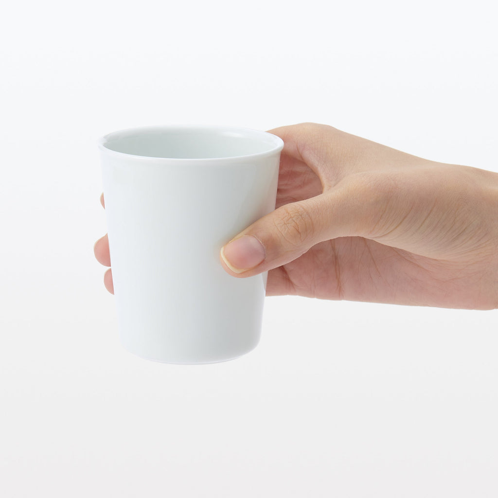 White Porcelain Gargle Cup