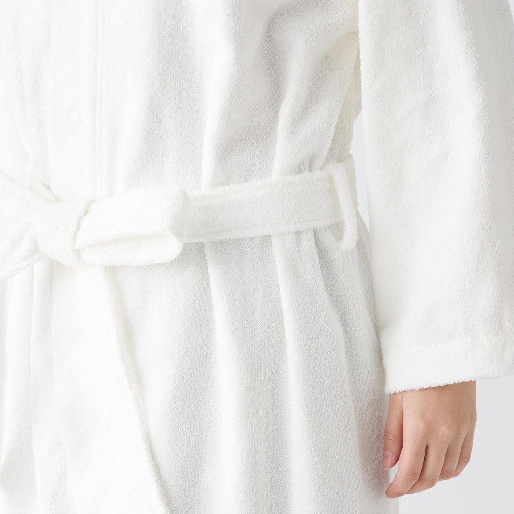 Side Seamless Pile Bathrobe