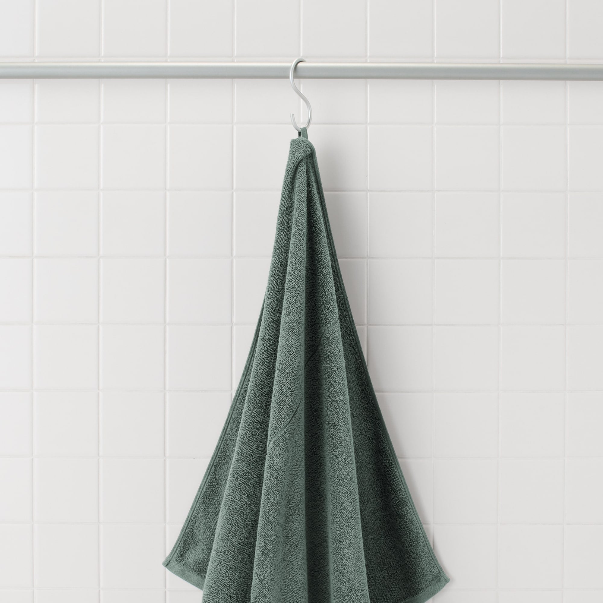 Twin Pile Bath Towel with Loop